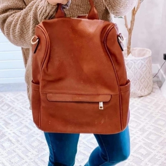 Everyday Leather Backpack - Picture 1 of 5